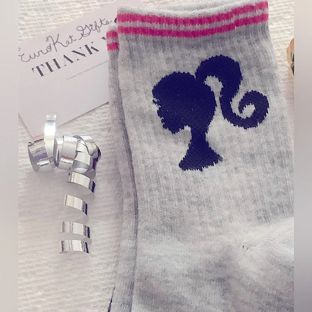 Barbie Crew Socks sz 6-10 Womens Light Grey and Hot Pink very cute trending NEW